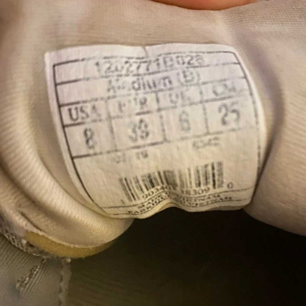 Brooks ghost 11